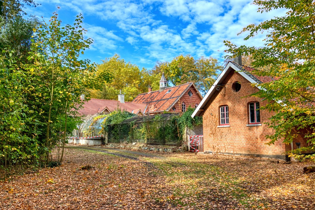 HDR green world greenworld belgie belgique belgium urbex decay verlaten boerderij lost place places kasteeldomein abandoned explorer